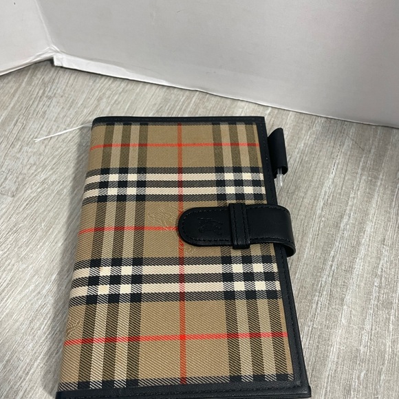 Authentic BURBERRY nova check leather agenda wallet with certificate - Picture 10 of 10